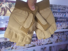 Load image into Gallery viewer, DSI Ever-Dri Leather Colorguard Gloves