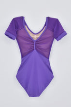 Load image into Gallery viewer, AK Chloe Short Sleeve Core Leo