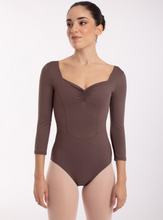 Load image into Gallery viewer, Intermezzo 31679 Dua 3/4 Pinch Front
