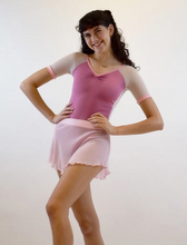 Load image into Gallery viewer, AK 2109 Chloe Short Sleeve Motley Leo
