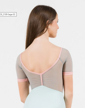 Load image into Gallery viewer, AK 2109 Chloe Short Sleeve Motley Leo
