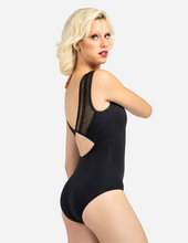 Load image into Gallery viewer, LUF702 Reine Tank
