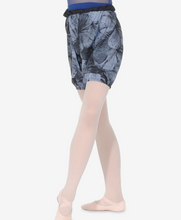 Load image into Gallery viewer, L2803 Butterfly Revers Short
